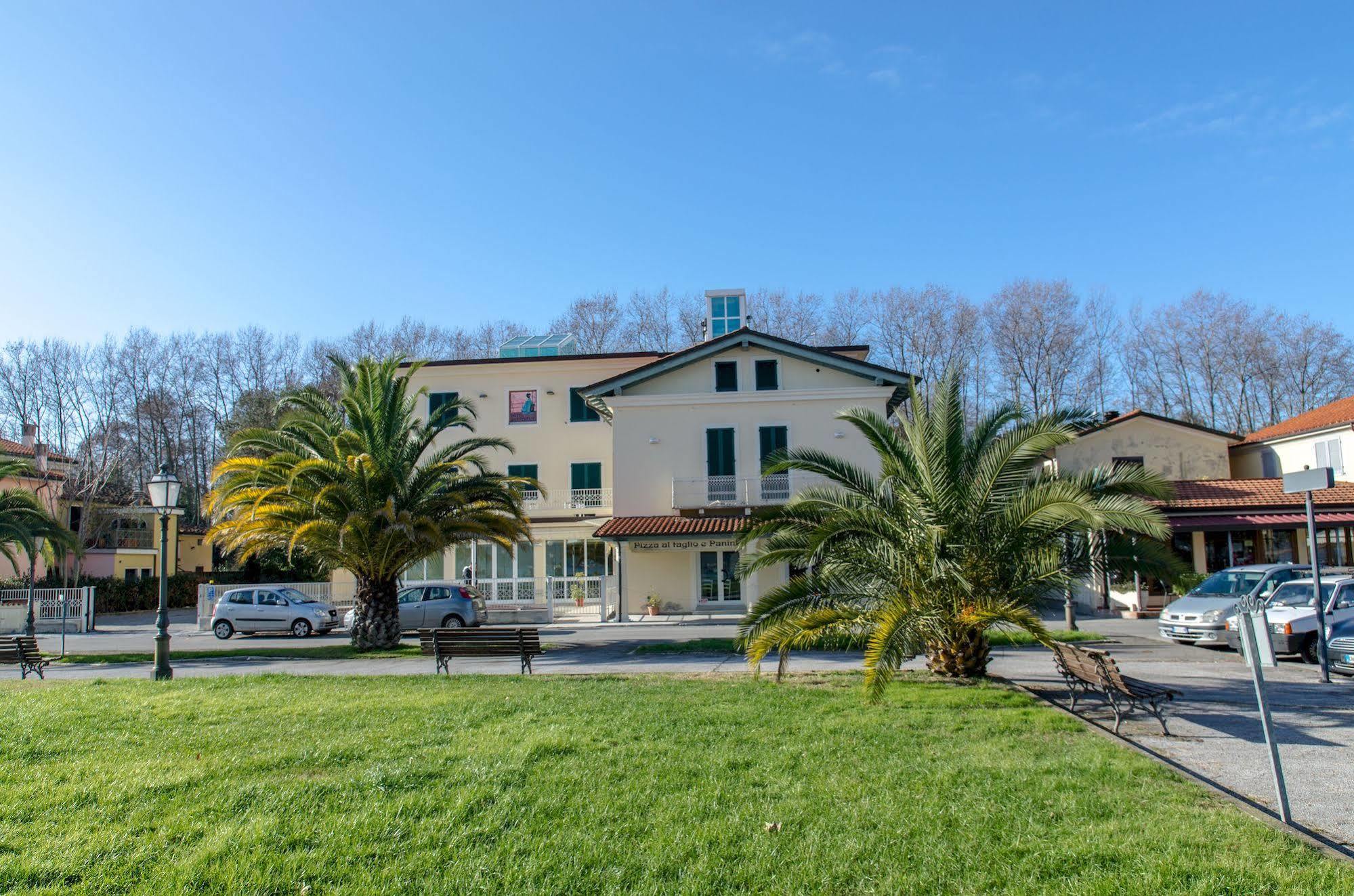 Butterfly Hotel 3*